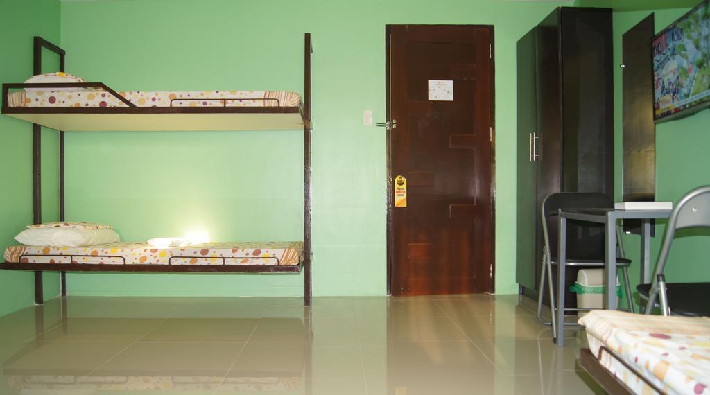 Staylite Tagbilaran City Room photo