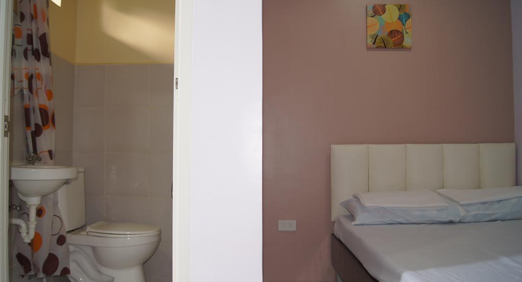 Staylite Tagbilaran City Room photo