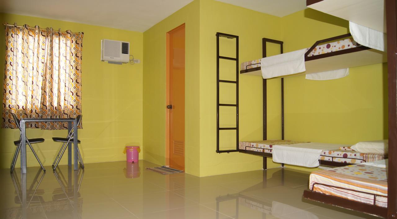 Staylite Tagbilaran City Room photo